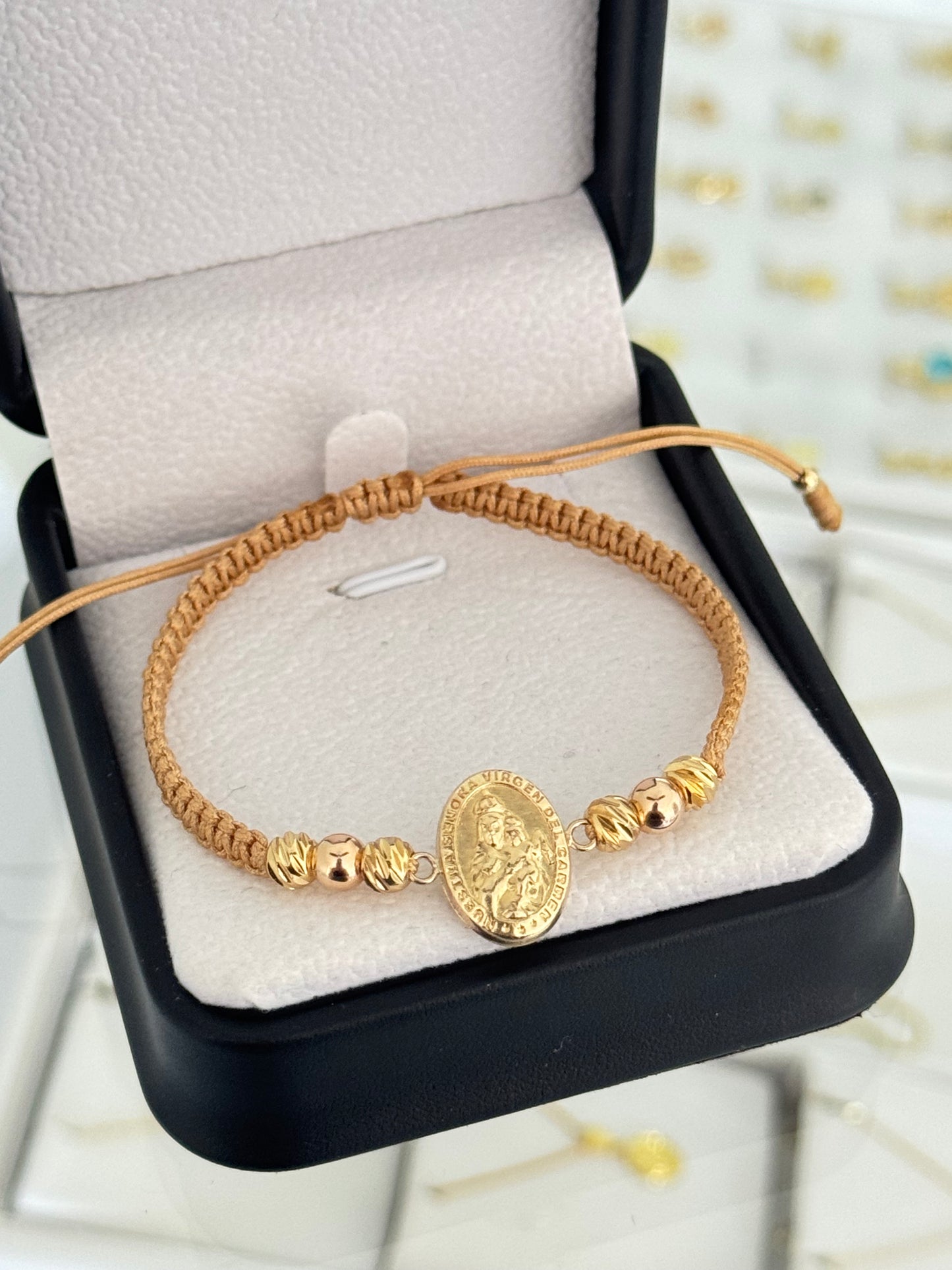 Pulsera Virgen del Carmen. N de balín: #5 rosado, #5 diamantado