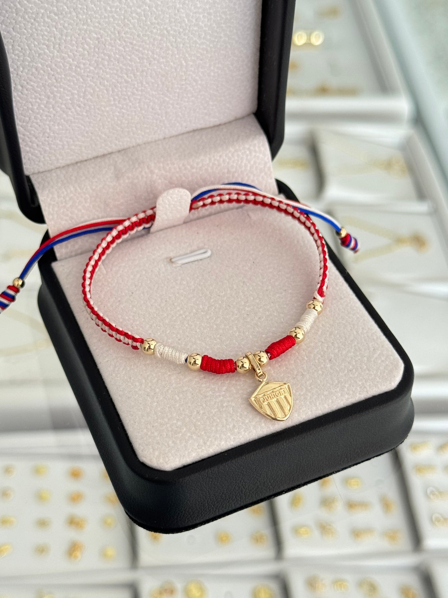 Pulsera dije Junior. N de balin: #4