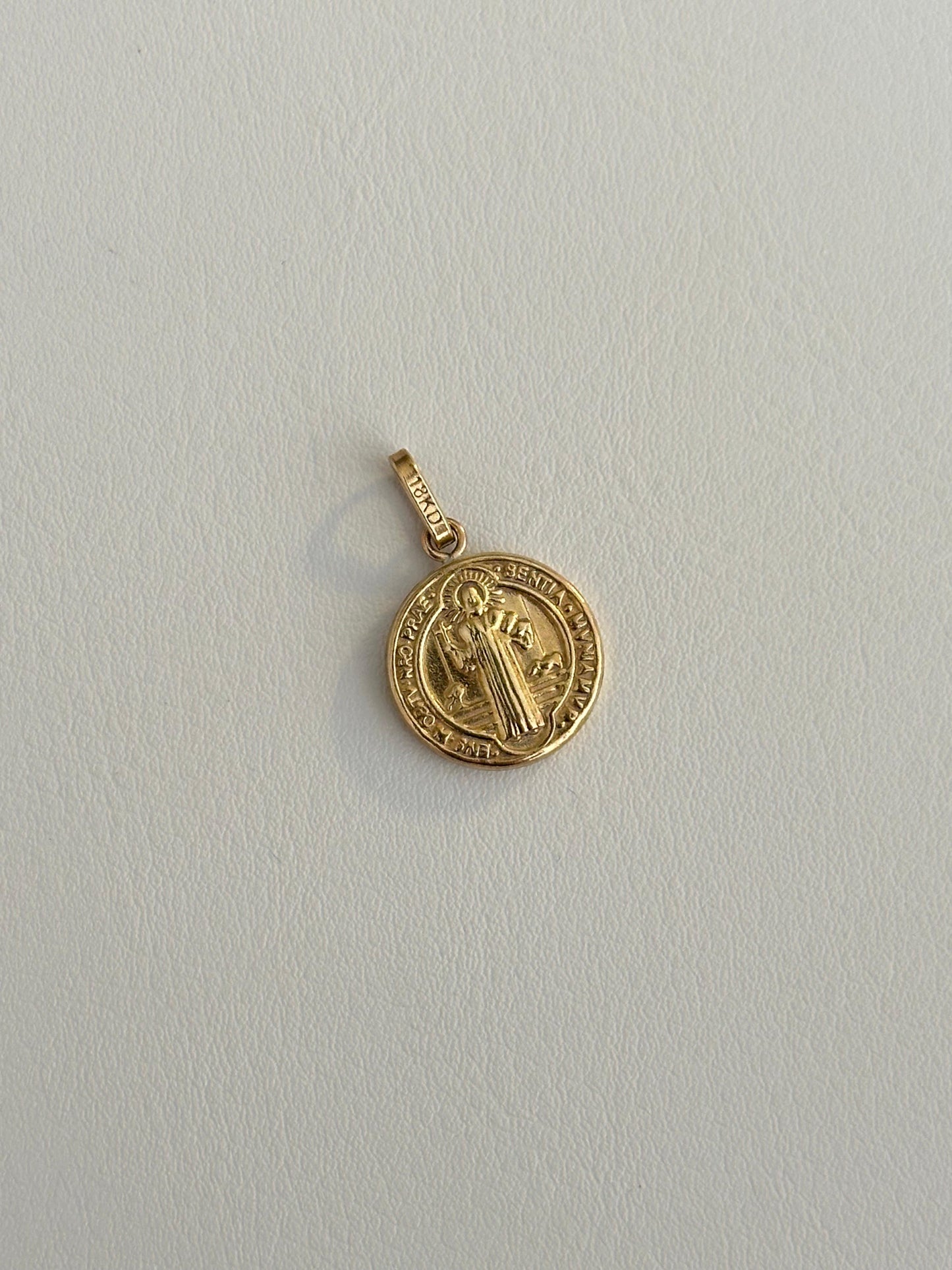 Dije San Benito 13mm