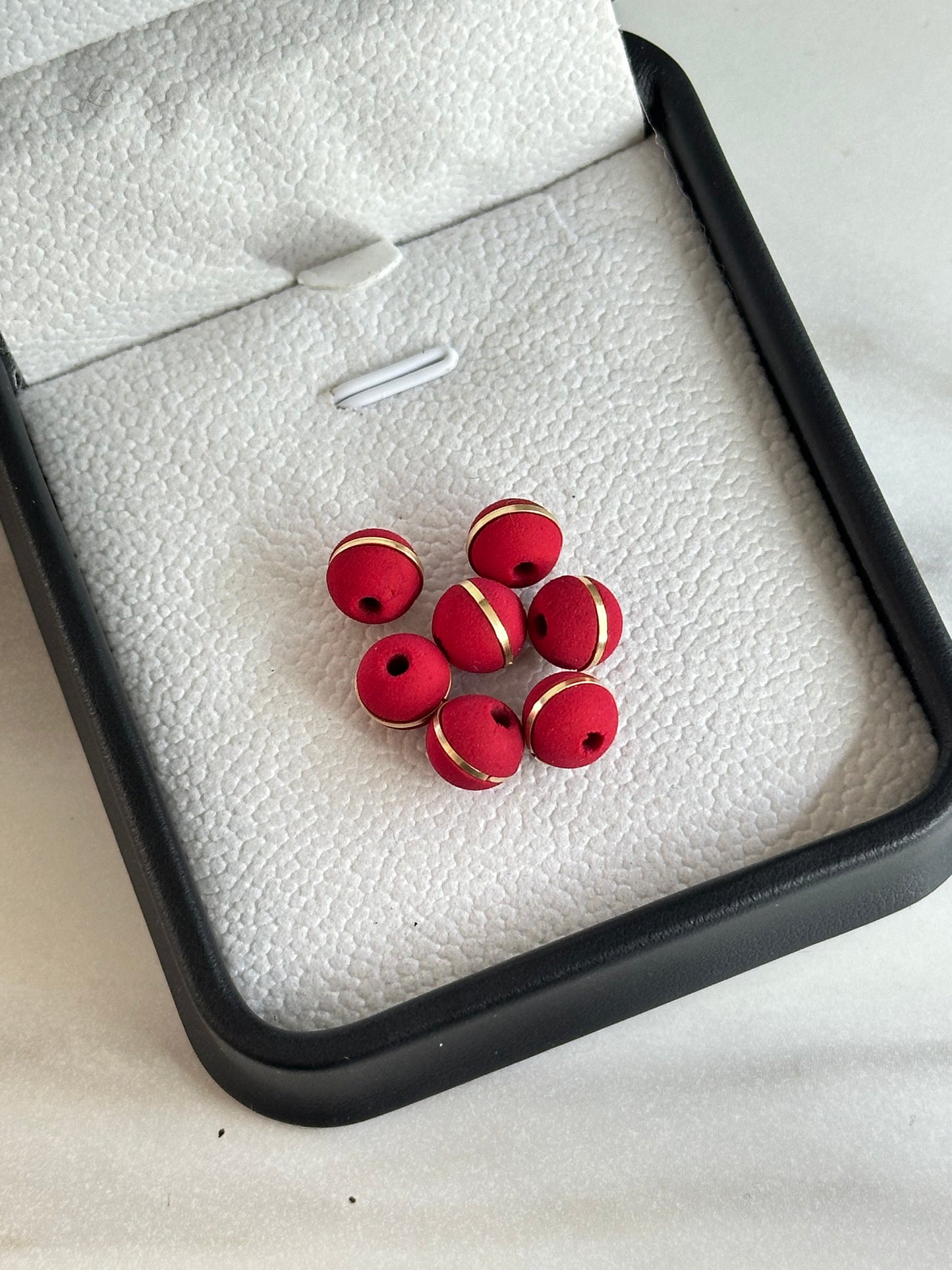 Neopreno argollado, negro y rojo #8