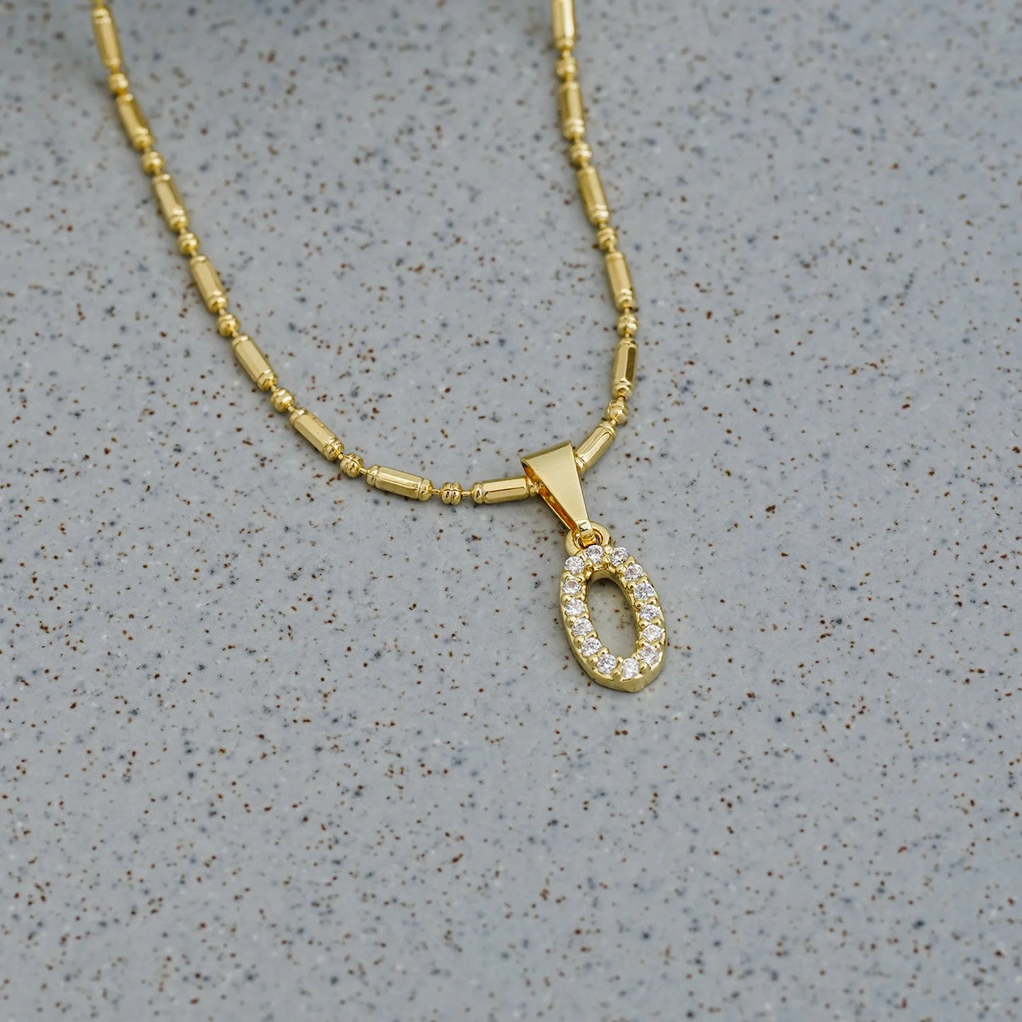 Dije Letra O Circones