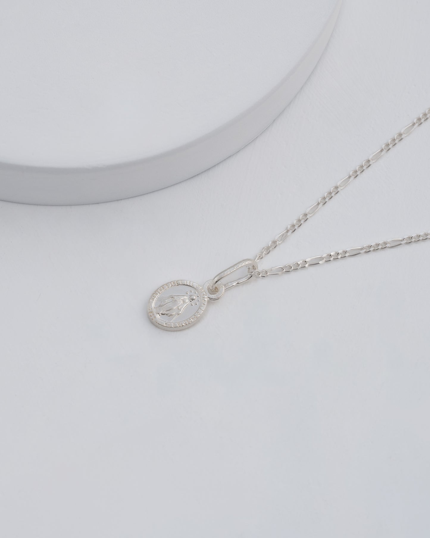 Dije Mini Milagrosa XS 0.8 Cms