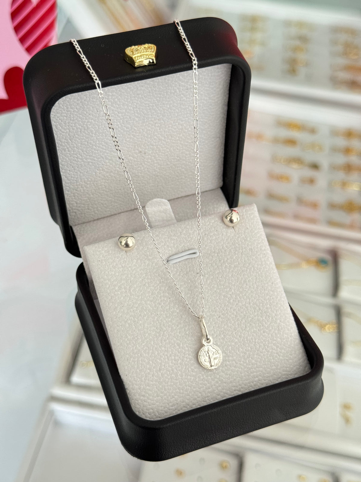 Conjunto mini san Benito xs 0.8 (cadena 3x1 1.4mm 45cms + topos balín #6 + dije) Plata ley 925