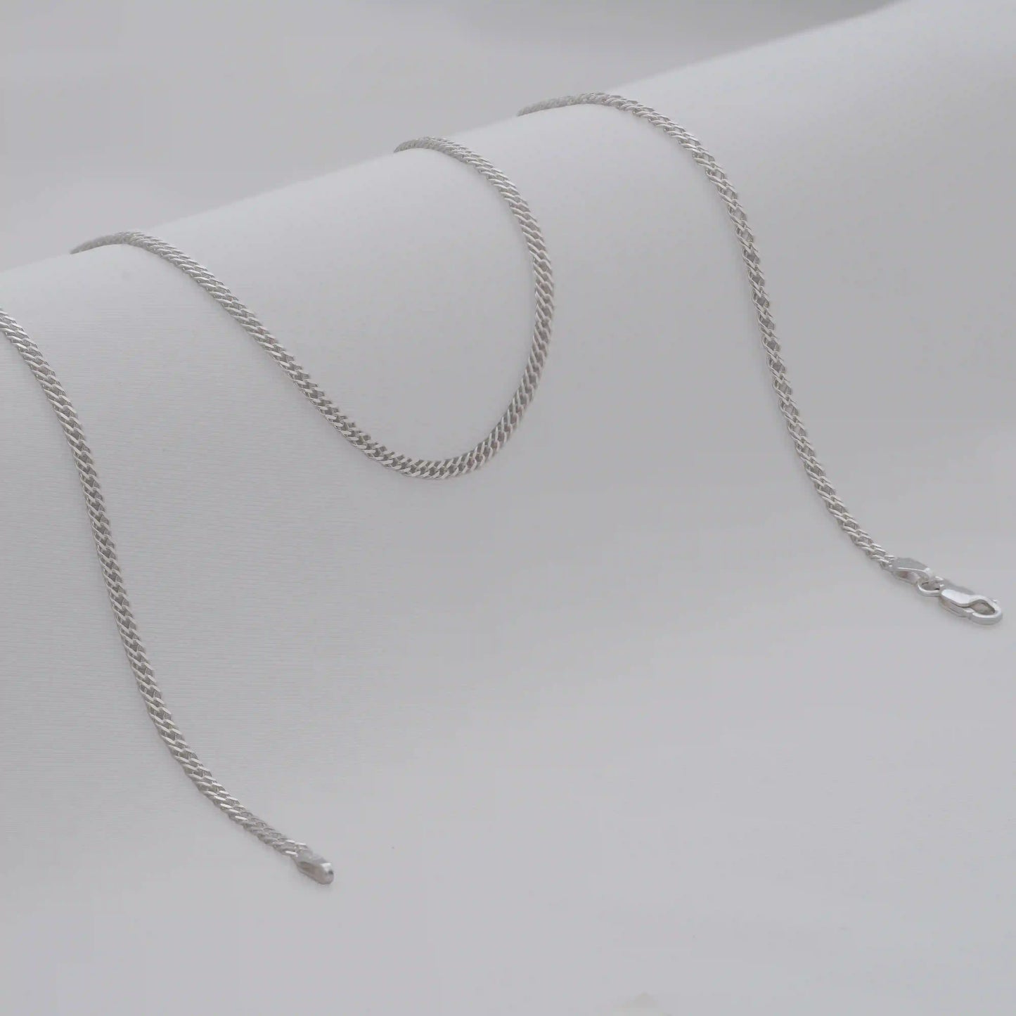 Cadena Cubana Cruzada 2,4 mm 65 Cms