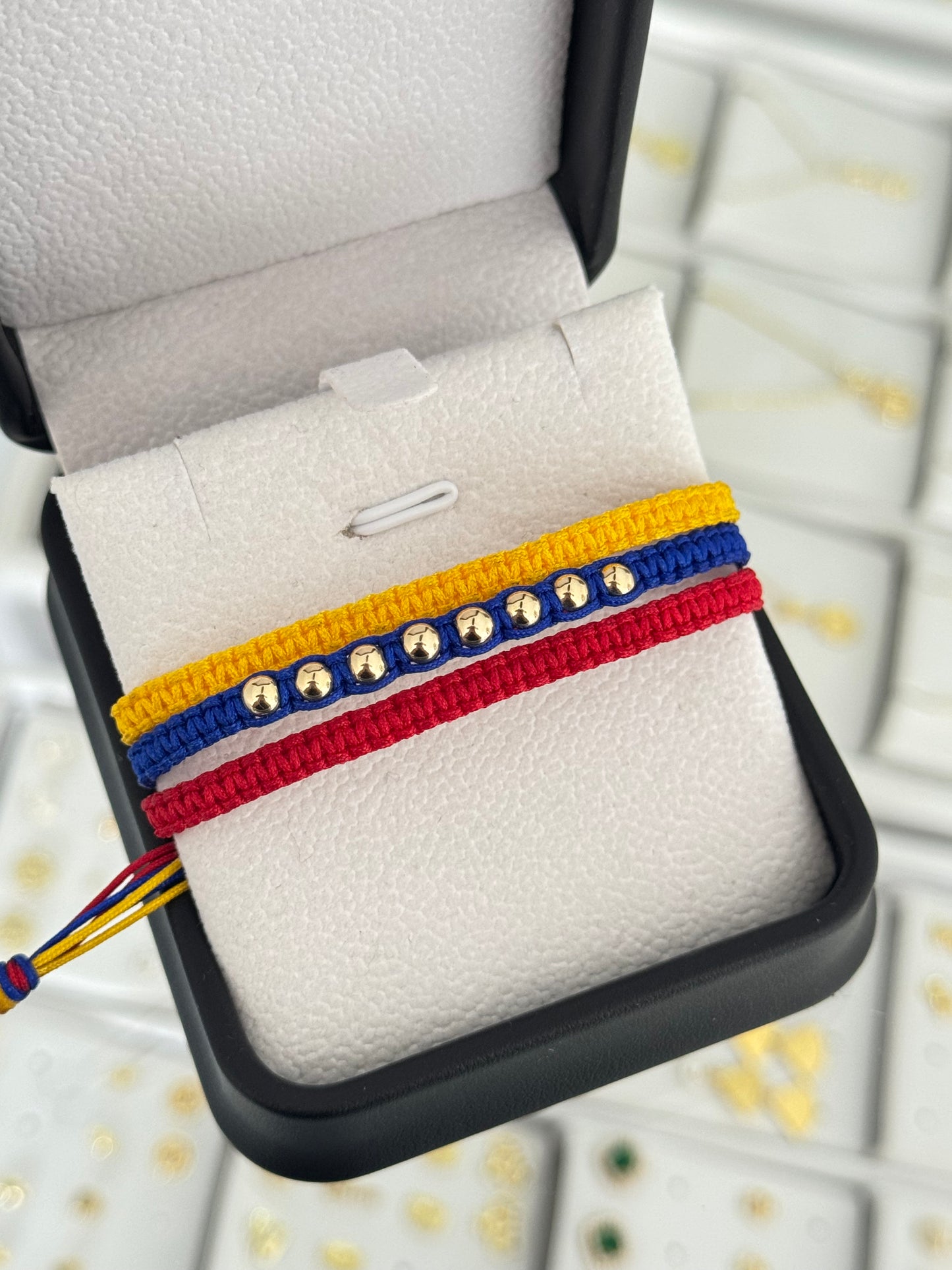 Pulsera tricolor. N de balín: #4
