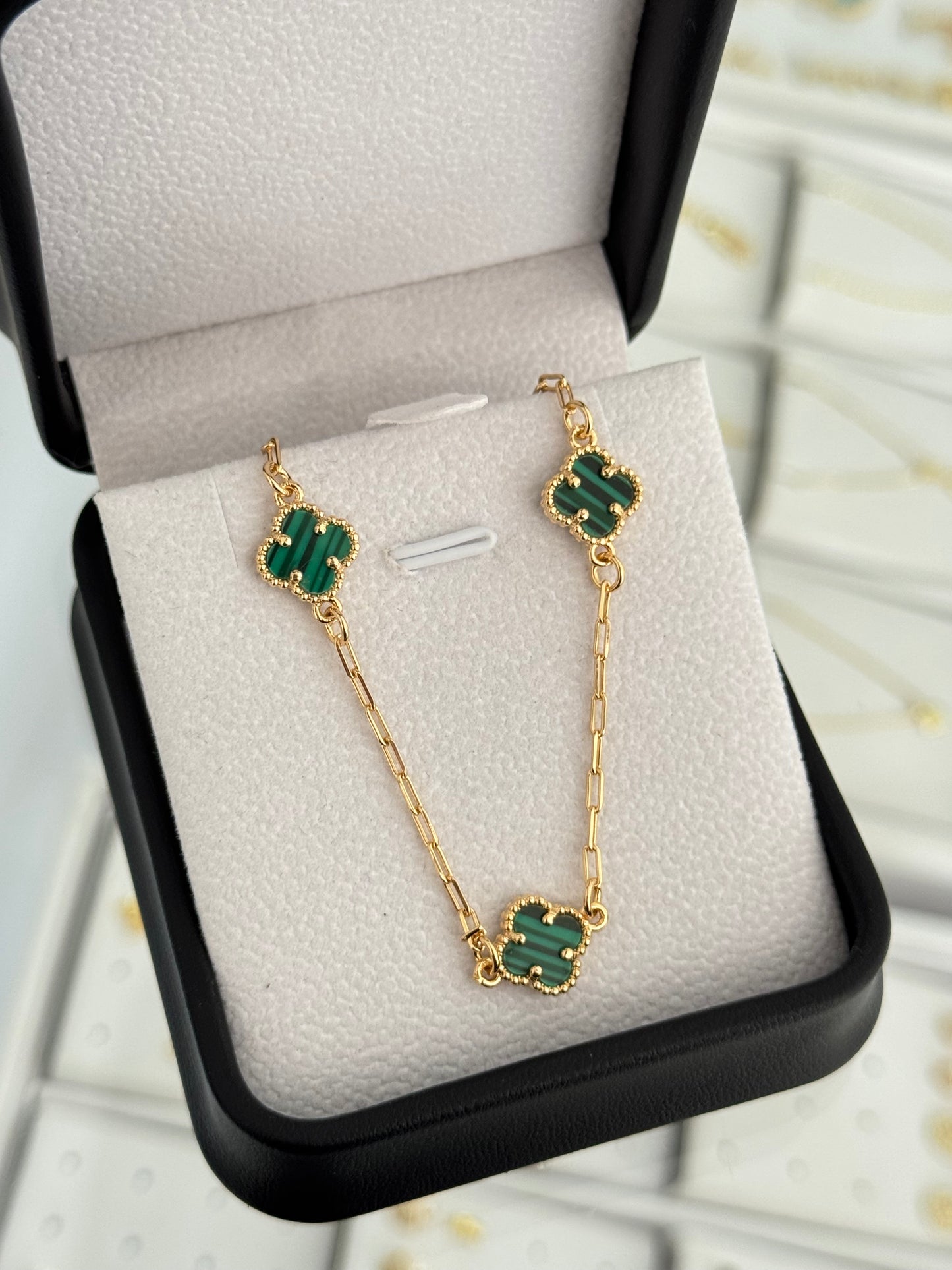Pulsera eslabón con trébol verde 19cm