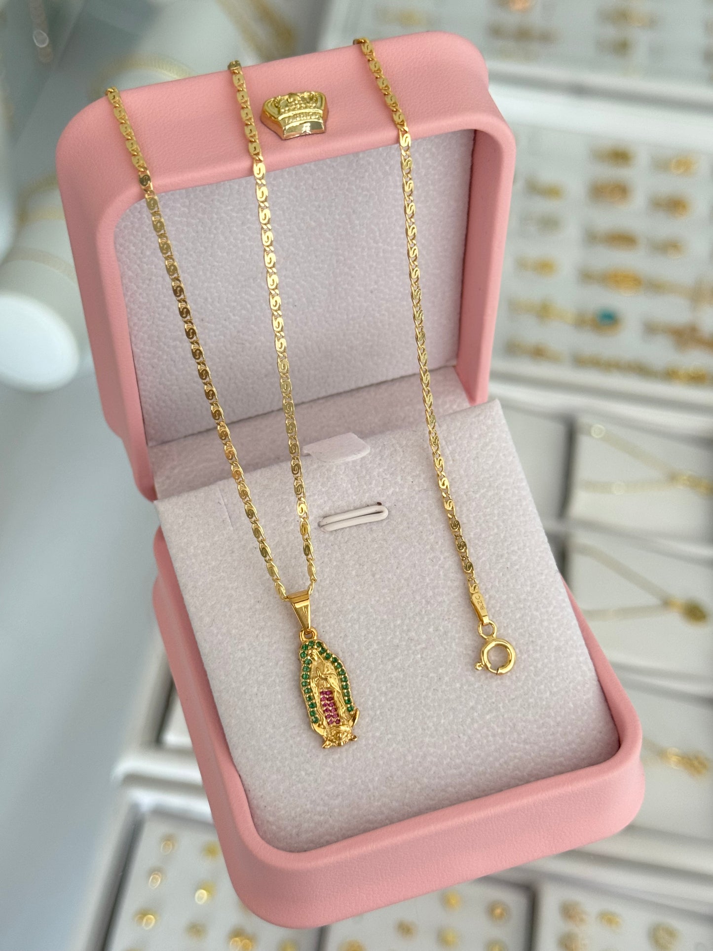 Conjunto caracol plana (cadena y pulsera caracol plana 1.80mm 45/16cms + dije Virgen de Guadalupe silueta circones)