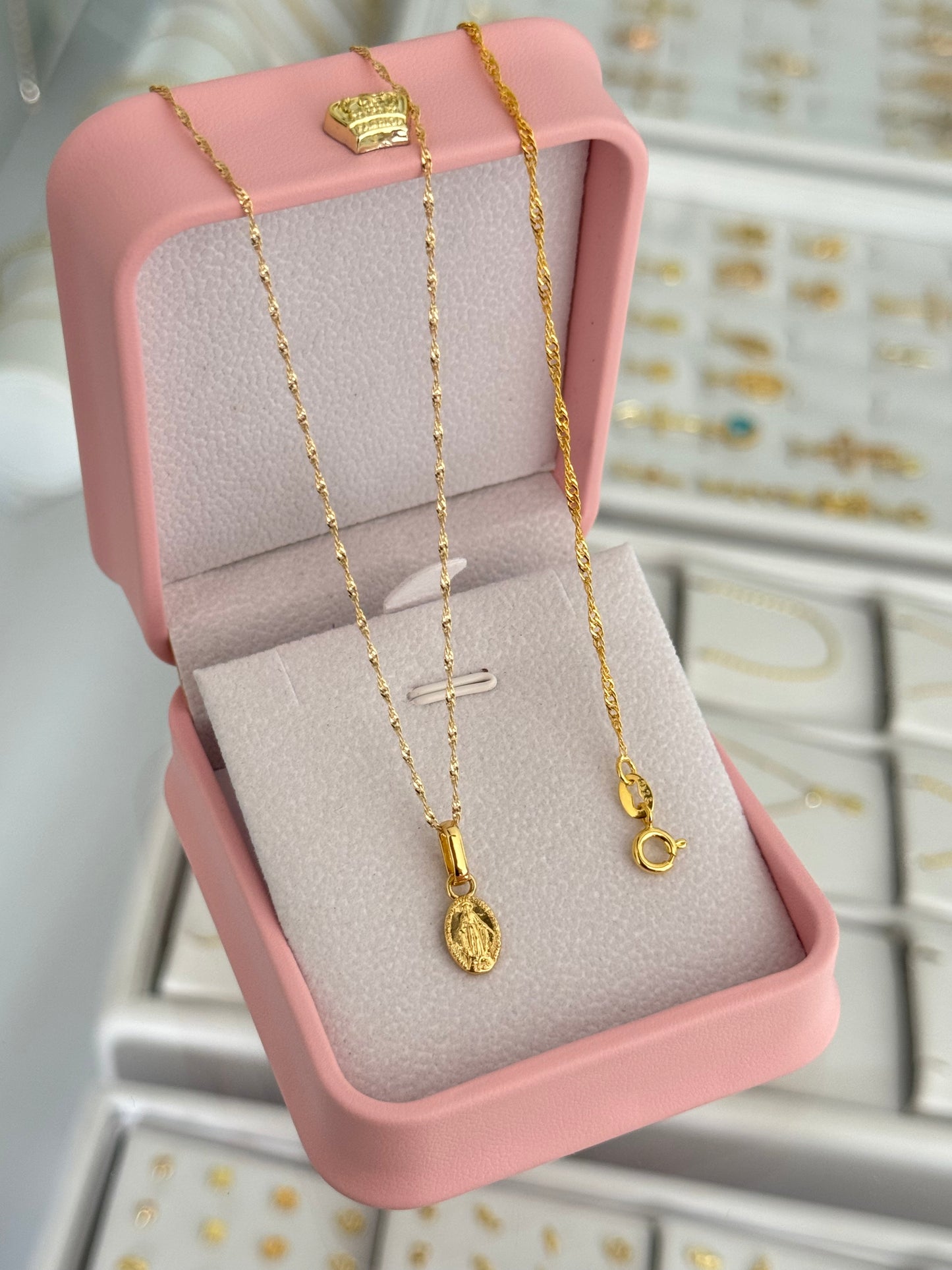 Conjunto Singapur (cadena Singapur it 1.2mm 45cms + pulsera Singapur 1.5mm 16cms + dije milagrosa 12mm)
