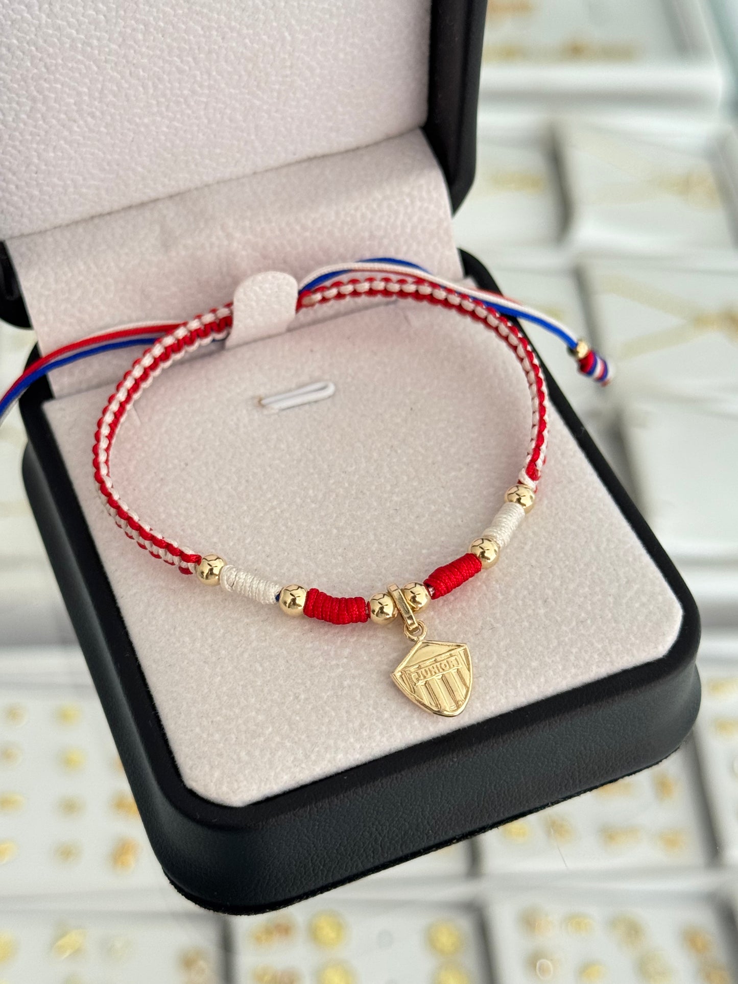 Pulsera dije Junior. N de balin: #4