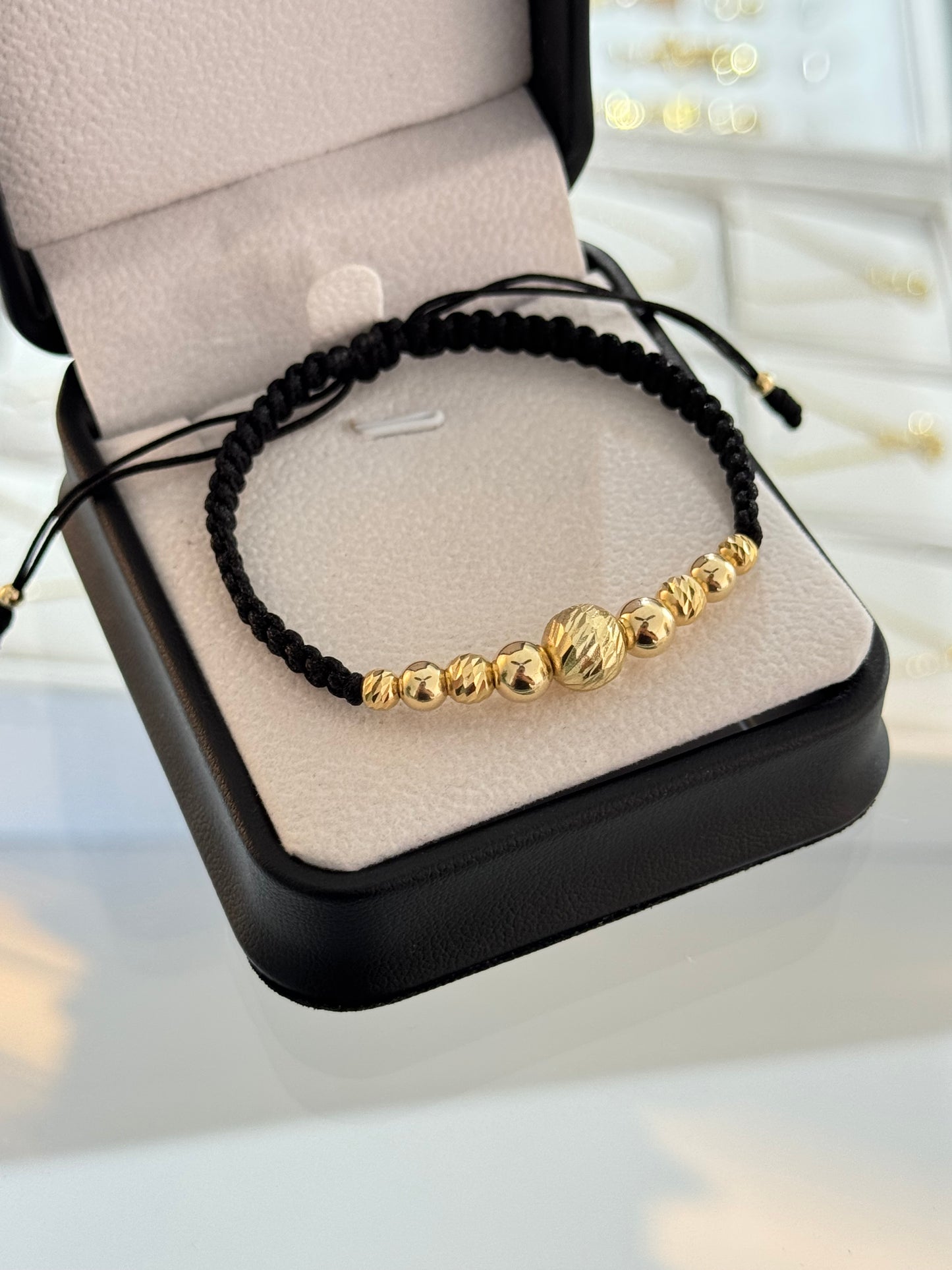 Pulsera diamantado 8. N de balín: #4 diamantado, #5 liso, #5 diamantado, #6 liso, #8 diamantado