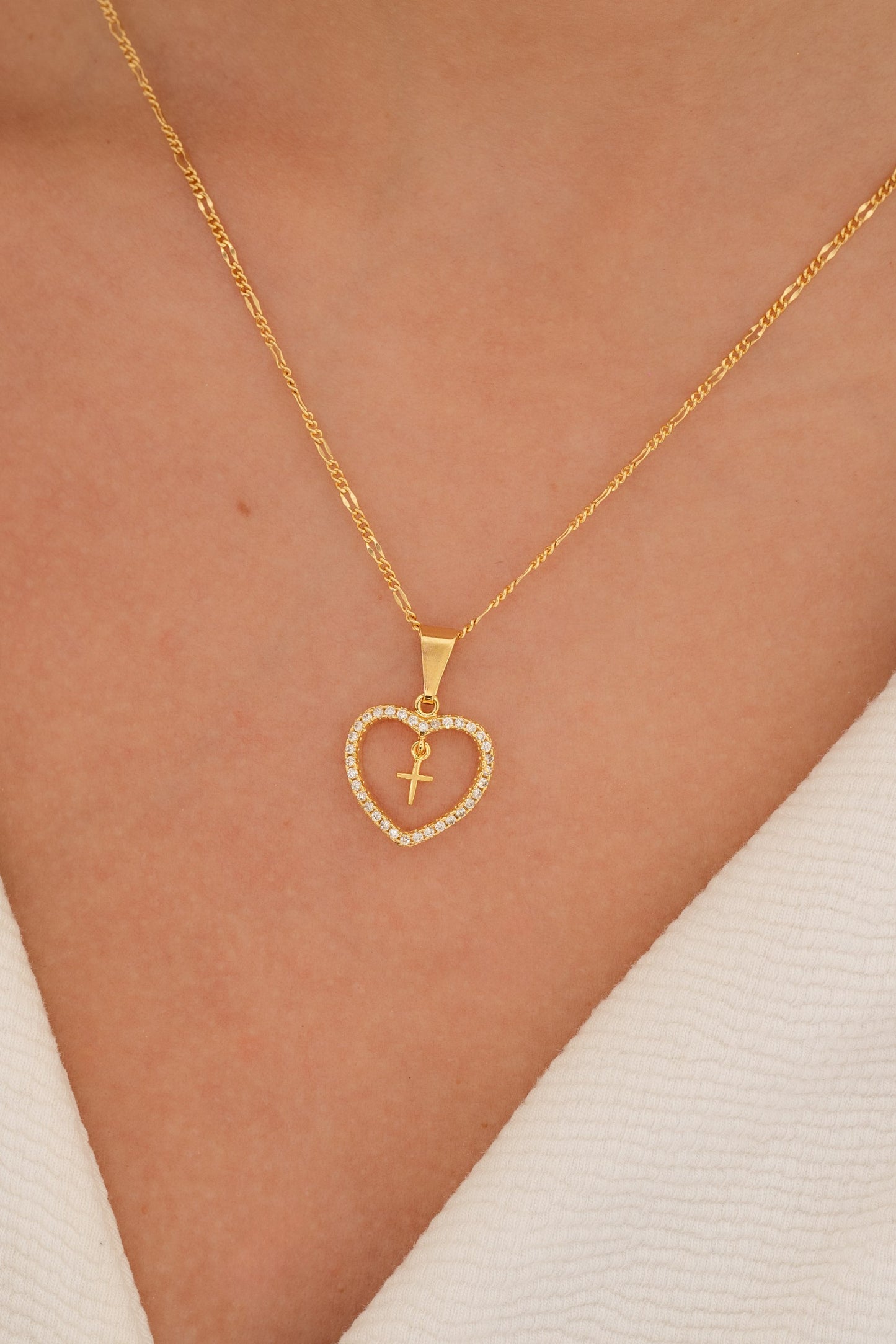 Dije corazón circonia + cruz mini