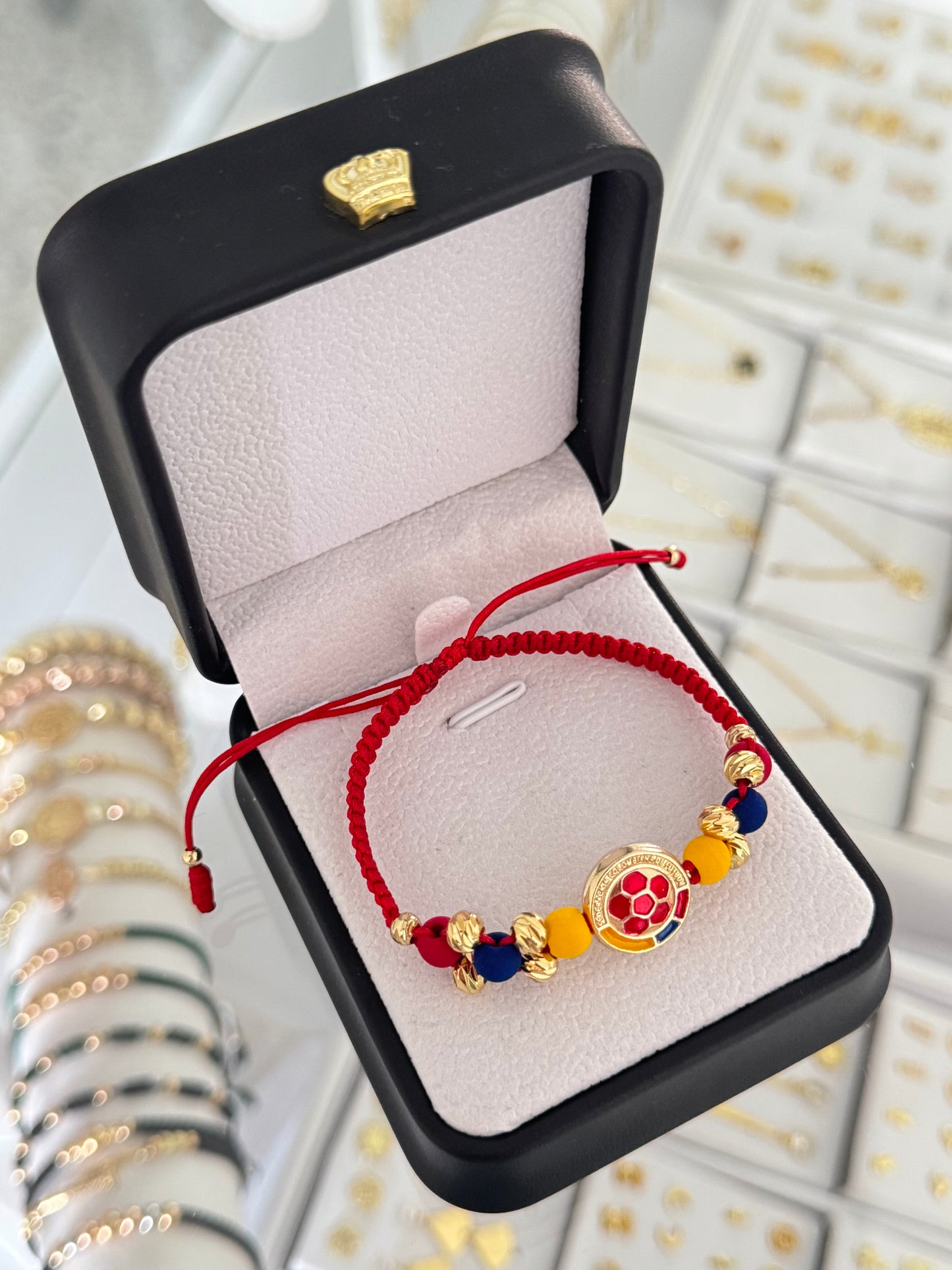 Pulsera tejida Colombia. N° de Balín: #5 diaman. #4 diaman.
