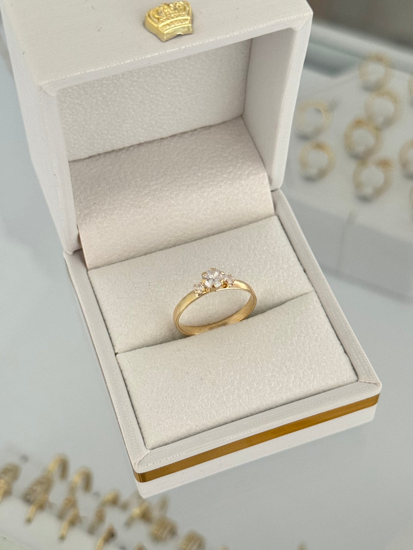 Anillo promise 3 circones exclusive.