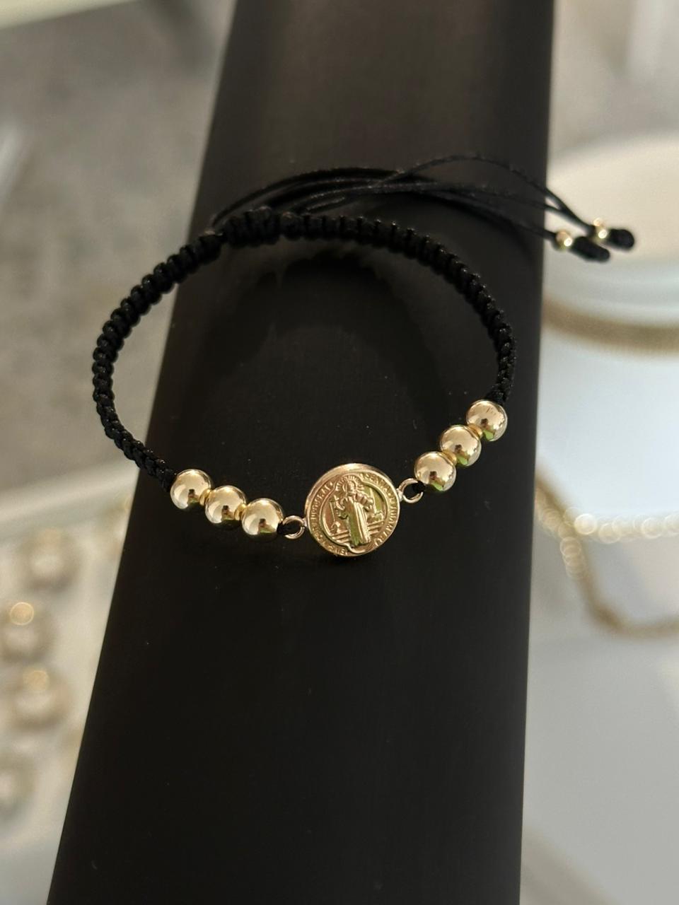 Pulsera tejida san Benito mediano 10mm